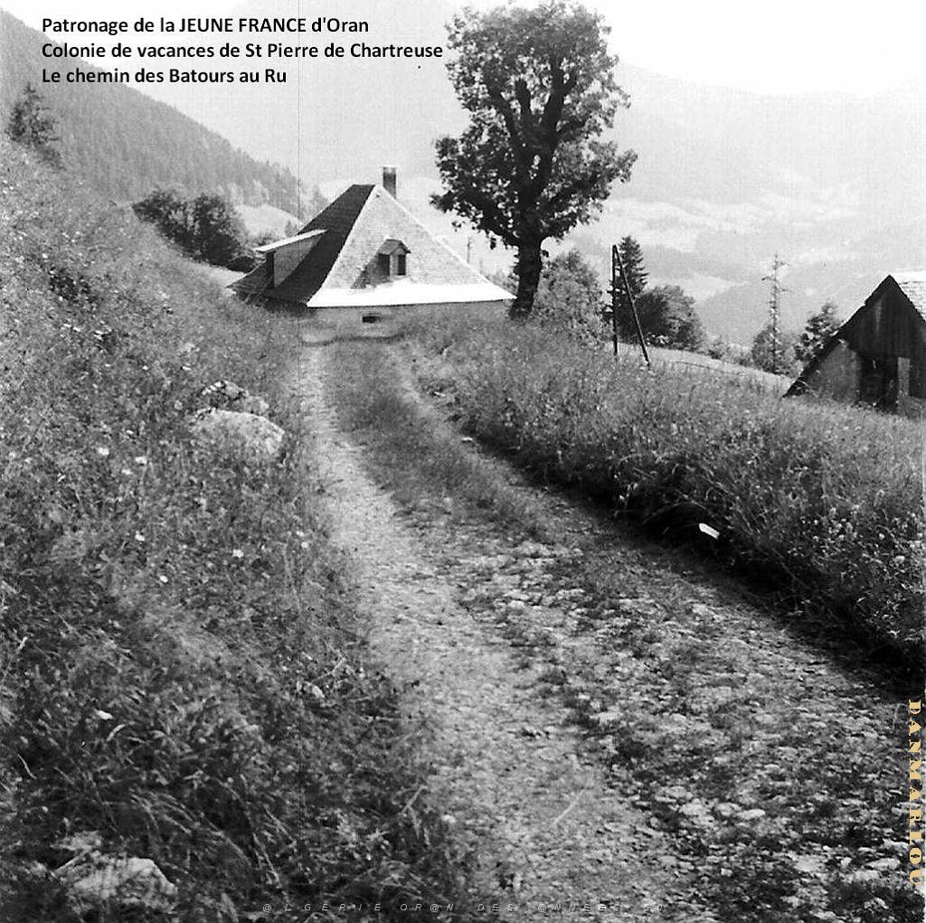 COLO JEUNE FRANCE Le chemin des Batours au Ru.jpg